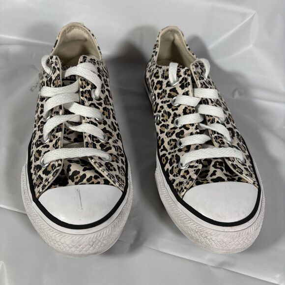 Converse All Stars Leopard Print Sneakers (Youth Size 1 Boys Girls) Shoes - Picture 3 of 7